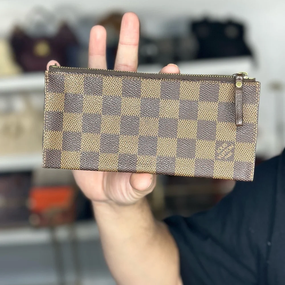 LV DAMIER EBENE POUCH